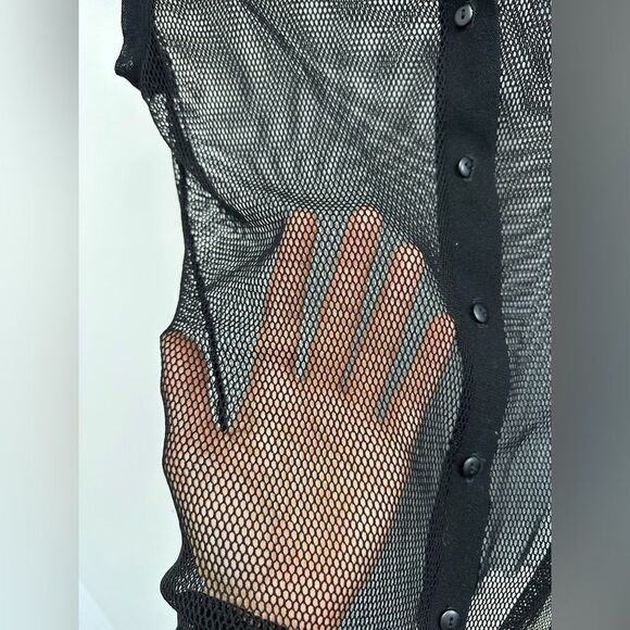 Vintage Y2K Black Mesh Sheer Fish Net Short Sleeve Button Front Top Size M - Picture 7 of 10
